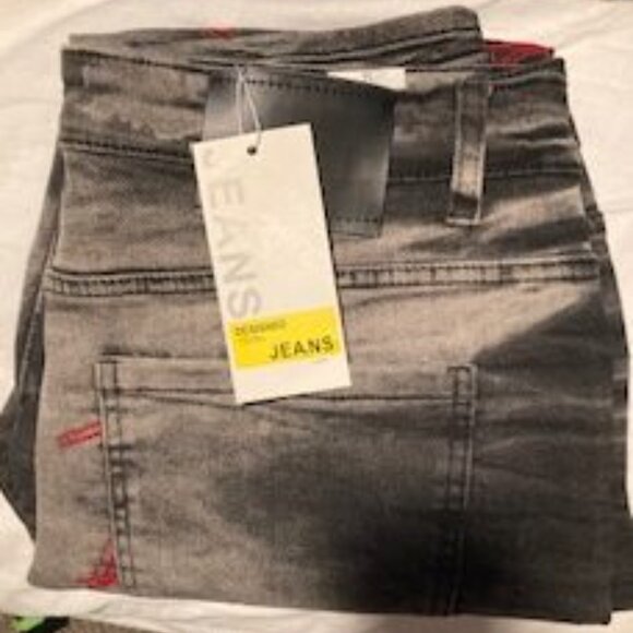 Black Distressed Jeans with Red Stitched Accents Men's 36 NWT - Picture 3 of 10